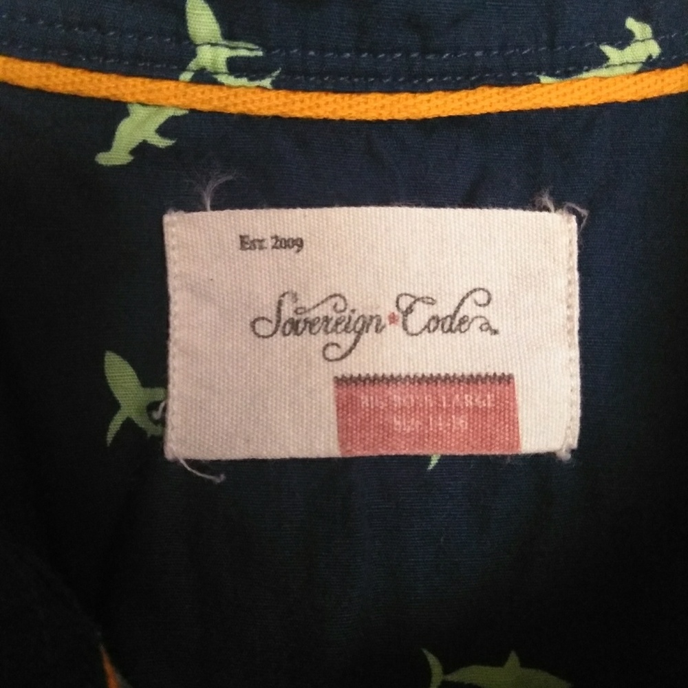 Shirt - Picture 3 of 3